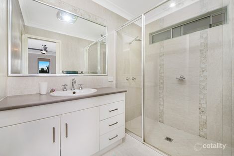 Property photo of 28 Honeyeater Drive Highfields QLD 4352