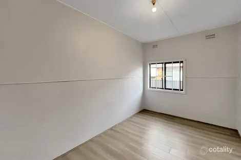 Property photo of 2/6 Helen Street Warilla NSW 2528