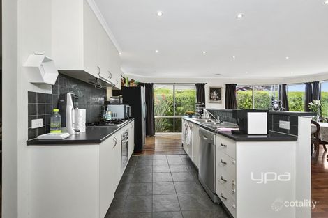 Property photo of 4 Giffen Place Sunbury VIC 3429
