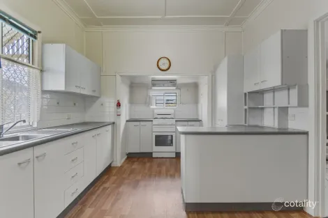 Property photo of 38 Alice Street Walkervale QLD 4670