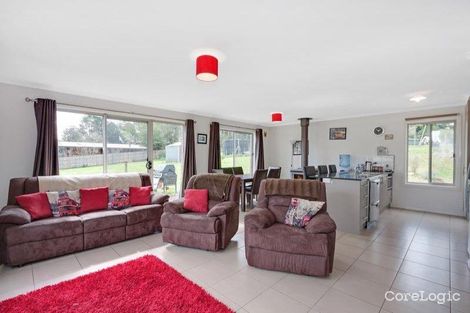 Property photo of 93 Kinglake-Glenburn Road Kinglake VIC 3763