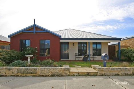 Property photo of 32 Larrawa Circle Ellenbrook WA 6069