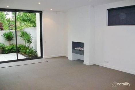 Property photo of 1/52 Bruce Street Toorak VIC 3142
