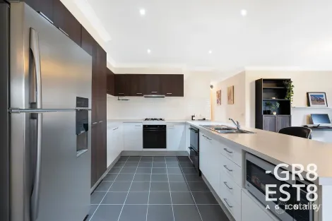 Property photo of 75 Meridian Circuit Berwick VIC 3806