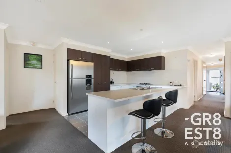 Property photo of 75 Meridian Circuit Berwick VIC 3806