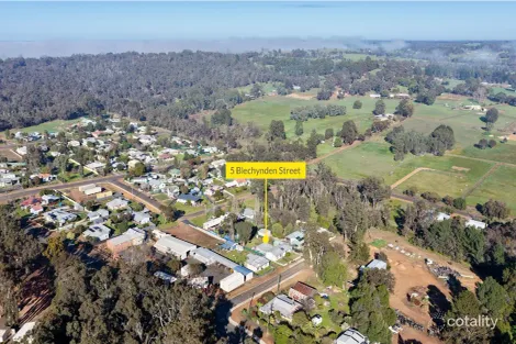 5 BLECHYNDEN ST, BOYUP BROOK, WA 6244