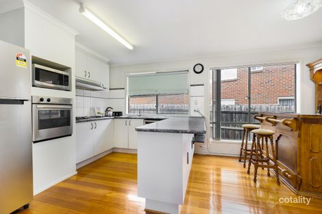 Property photo of 28 Shaftsbury Drive Mulgrave VIC 3170