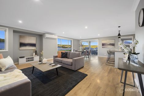 Property photo of 37 Floresta Crescent Cameron Park NSW 2285