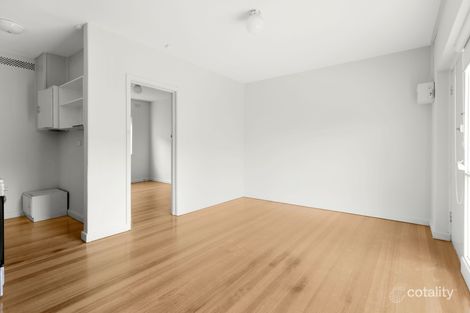 Property photo of 3/30 Oak Grove Malvern East VIC 3145