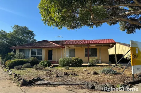 1/17 Centenary Cres, Werribee, VIC 3030