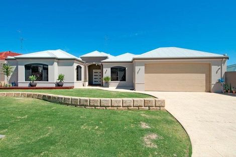 28 Seaforth Dr, Halls Head, WA 6210