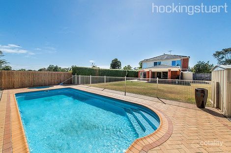 Property photo of 8 Purbeck Place Narre Warren South VIC 3805
