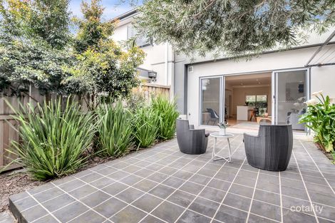 Property photo of 15 Alexander Circuit Craigieburn VIC 3064