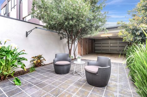 Property photo of 15 Alexander Circuit Craigieburn VIC 3064
