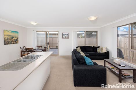 Property photo of 15/6-14 Mirrul Street Glenfield Park NSW 2650
