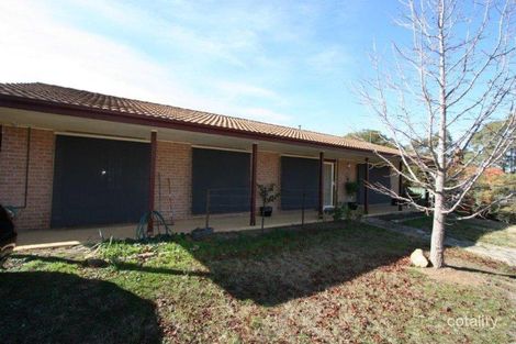 Property photo of 19 Nunan Crescent Oxley ACT 2903