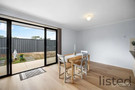 Property photo of 5 Dylan Court Smithfield SA 5114