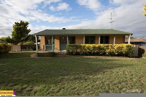 Property photo of 16 Boronia Crescent Karabar NSW 2620