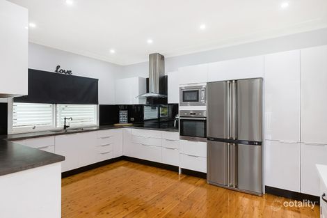 Property photo of 6 Glenell Street Blaxland NSW 2774