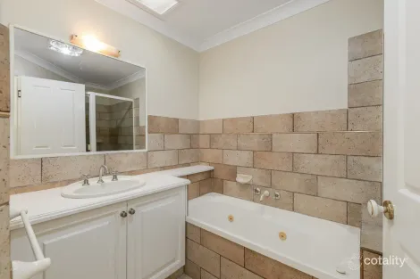 Property photo of 9/6 Ocean Street Rangeville QLD 4350