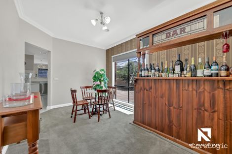 Property photo of 7 Lonsdale Court Caroline Springs VIC 3023