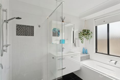 Property photo of 3 Hercules Place Hamlyn Terrace NSW 2259