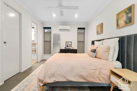 Property photo of 42 Springfield Crescent Springwood NSW 2777