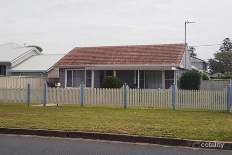 Property photo of 40 Ocean Street Windang NSW 2528