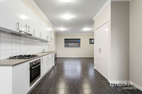 Property photo of 17 Swagman Walk Wollert VIC 3750