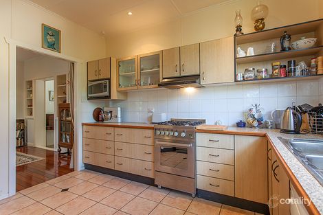 Property photo of 10 Owen Street Mount Lofty QLD 4350
