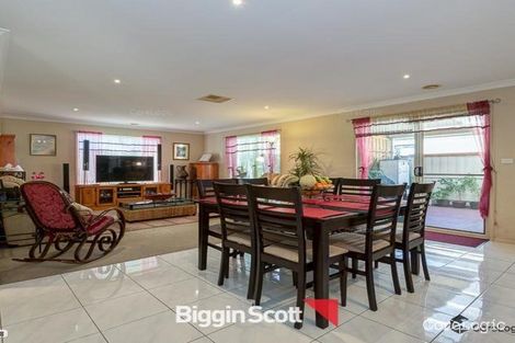 Property photo of 47 Pepperbush Circuit Cranbourne VIC 3977