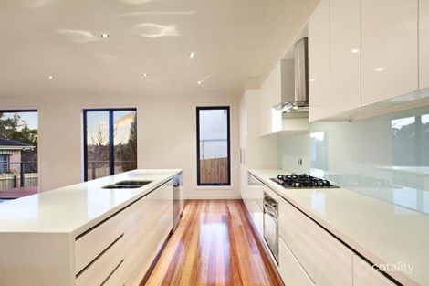 Property photo of 10 Mincha Avenue Templestowe Lower VIC 3107