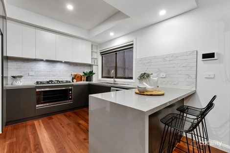Property photo of 2/2 Grevillia Road Oak Park VIC 3046