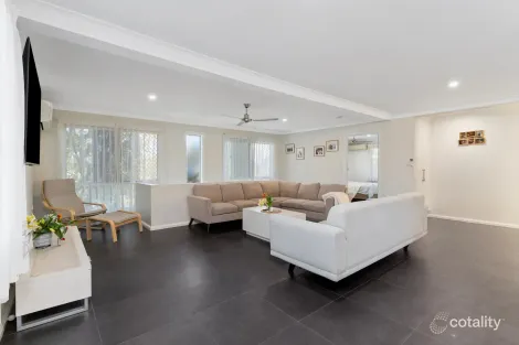 Property photo of 245 Mason Street Koongal QLD 4701