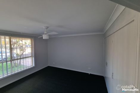 Property photo of 41 Glading Close Lake Haven NSW 2263