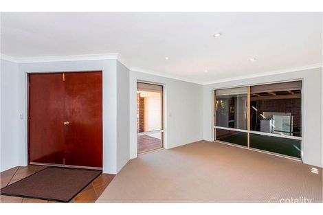Property photo of 14 Bradbury Way Samson WA 6163