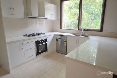 Property photo of 18 Highland Avenue Balwyn VIC 3103