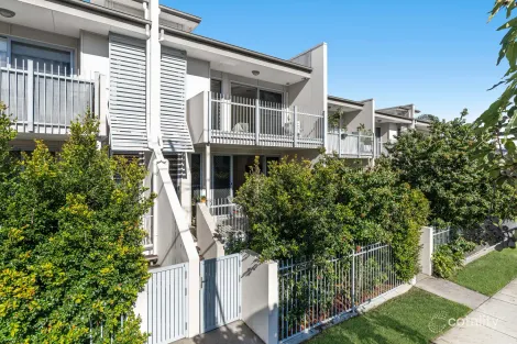 6/5 Daniells St, Carina, QLD 4152