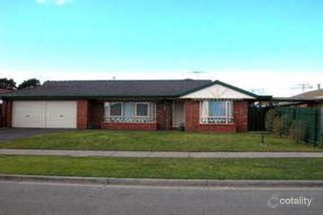 103 Lawless Dr, Cranbourne North, VIC 3977