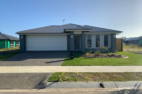 13 Seagull Cct, Point Vernon, QLD 4655