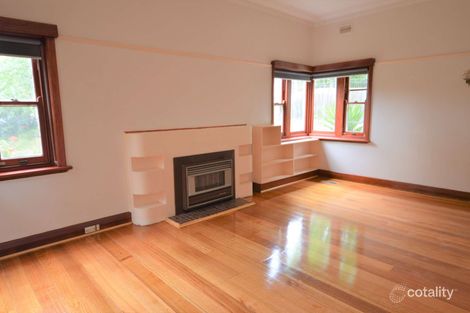Property photo of 18 Highland Avenue Balwyn VIC 3103