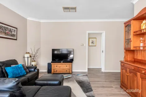 Property photo of 8 Jutland Parade Woodcroft SA 5162