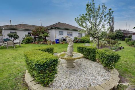 21 Hinchcliff Cres, Newcomb, VIC 3219