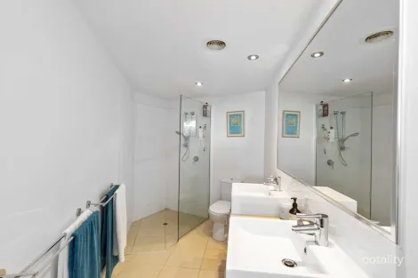 Property photo of 401/3 Arthur Street Kings Beach QLD 4551