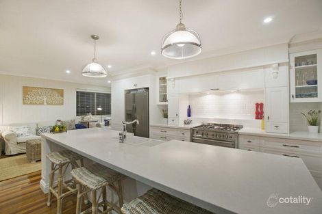 Property photo of 2 Christie Close Ormiston QLD 4160