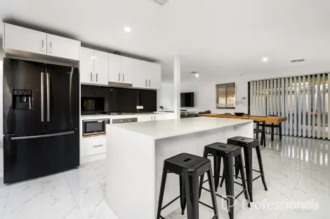Property photo of 74 Dalrymple Drive Leda WA 6170