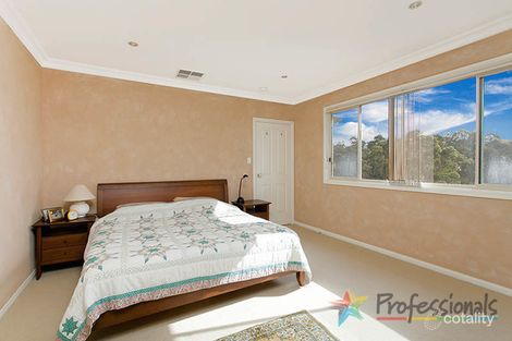 Property photo of 5 Hamelin Place Illawong NSW 2234