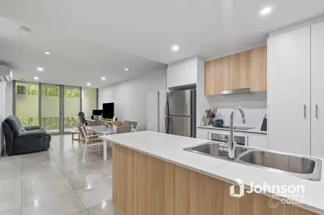 Property photo of 201/61 Ellen Street Oxley QLD 4075