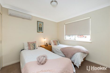 Property photo of 3/1 Lakes Crescent South Yunderup WA 6208