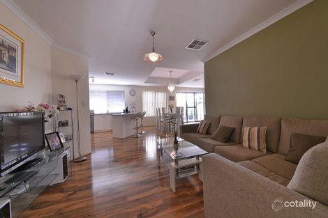 217 Golf Links Dr, Carramar, WA 6031